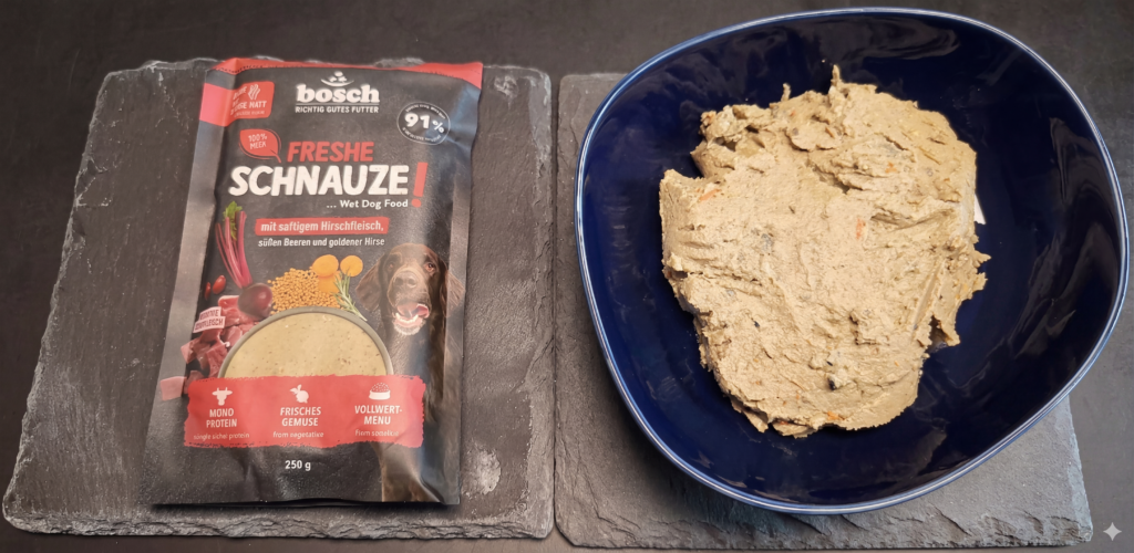 bosch Freshe Schnauze Rind mit Hirse und Rote Bete – Pouchbeutel und Napfansicht des Hundenassfutters